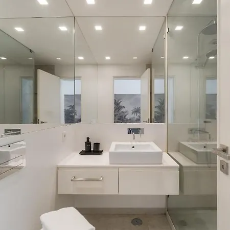Casa Boma - Design & Spacious With Balcony - Alvalade Ii リスボン
