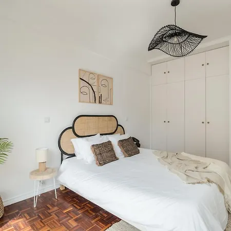 Casa Boma - Design & Spacious With Balcony - Alvalade Ii Apartment *