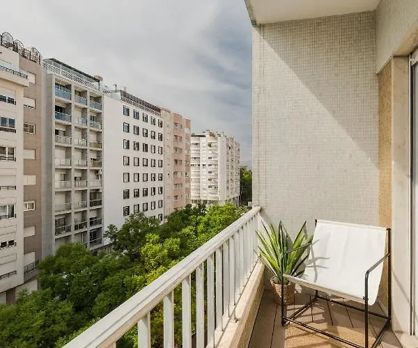 Casa Boma - Design & Spacious With Balcony - Alvalade Ii
