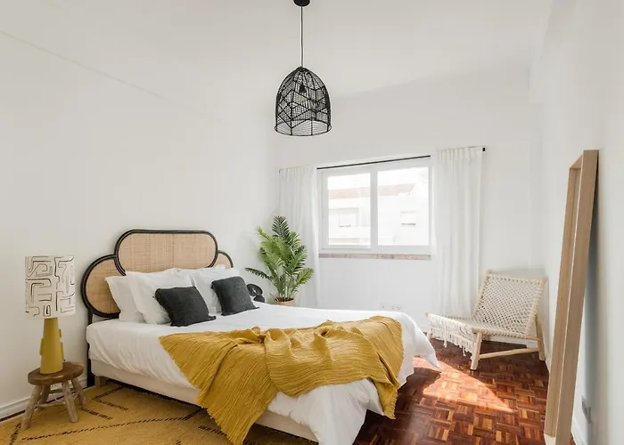 Casa Boma - Design & Spacious With Balcony - Alvalade Ii 公寓 *