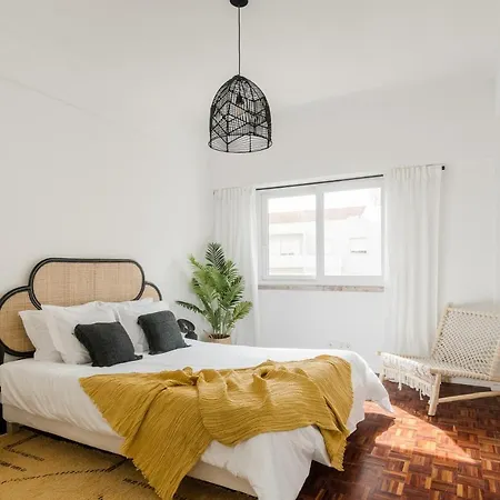 Casa Boma - Design & Spacious With Balcony - Alvalade Ii شقة *