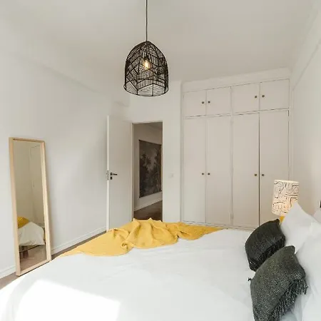 Casa Boma - Design & Spacious With Balcony - Alvalade Ii *